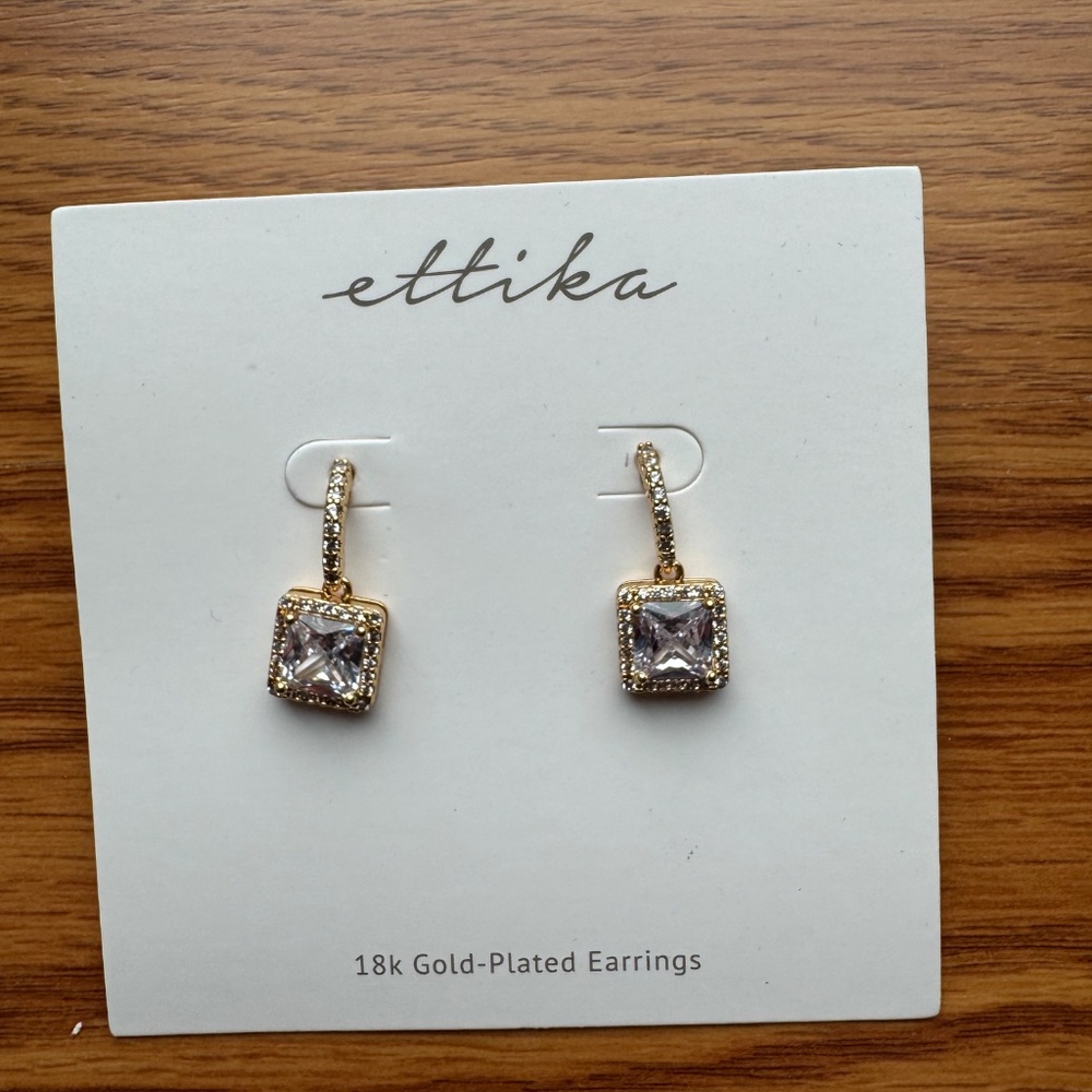 NEW Ettika Gold Crystal Drop Earrings - Picture 2 of 4